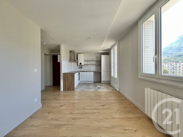Appartement T3 à louer - 3 pièces - 49.46 m2 - SEYSSINET PARISET - 38 - RHONE-ALPES - Century 21 Victor Hugo