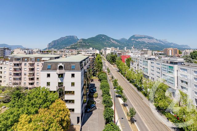 Appartement T4 à louer - 4 pièces - 66.44 m2 - GRENOBLE - 38 - RHONE-ALPES - Century 21 Victor Hugo