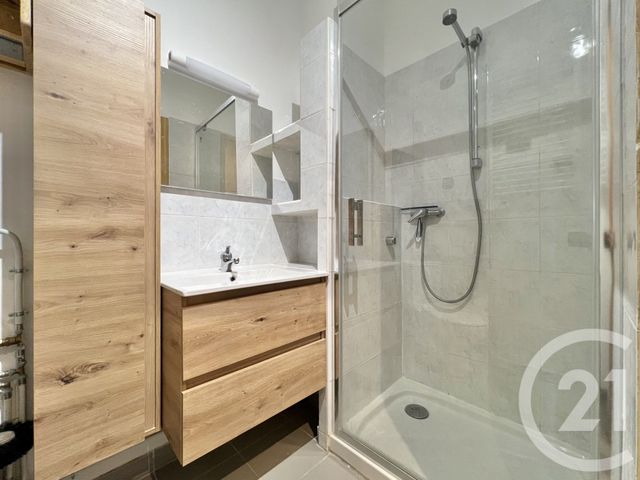 Appartement T2 à louer - 2 pièces - 30.75 m2 - GRENOBLE - 38 - RHONE-ALPES - Century 21 Victor Hugo