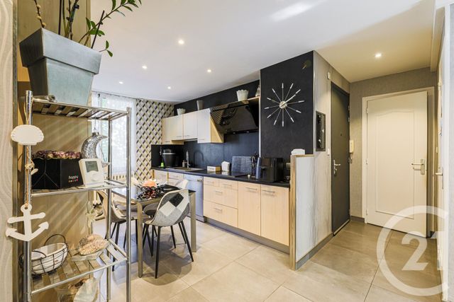 Appartement T4 à vendre - 4 pièces - 78.0 m2 - GRENOBLE - 38 - RHONE-ALPES - Century 21 Victor Hugo
