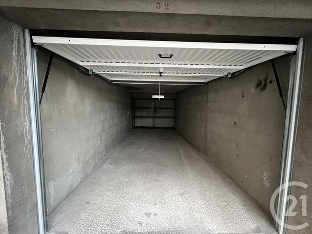 parking - GRENOBLE - 38