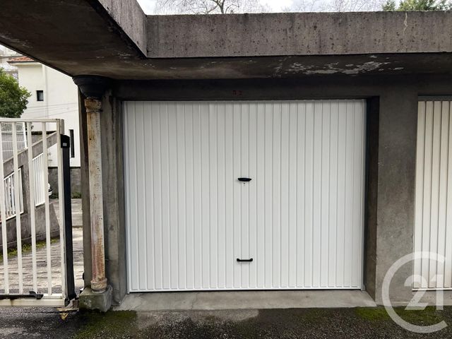 parking à louer - 15.0 m2 - GRENOBLE - 38 - RHONE-ALPES - Century 21 Victor Hugo