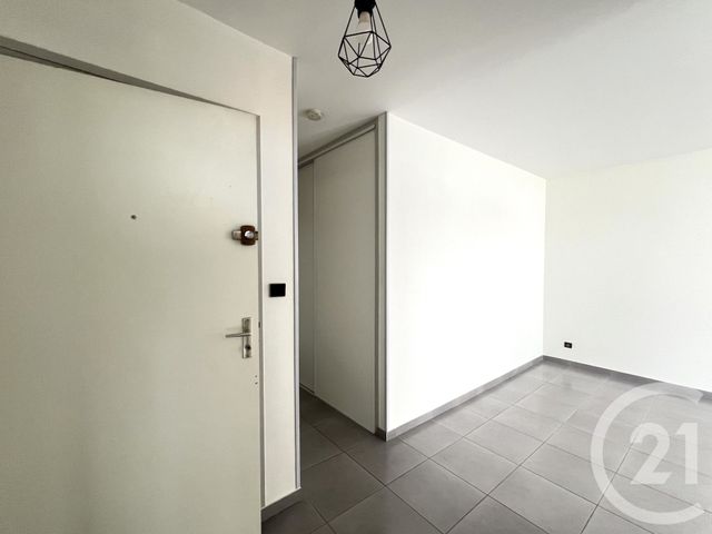 Appartement T2 à louer - 2 pièces - 58.34 m2 - GRENOBLE - 38 - RHONE-ALPES - Century 21 Victor Hugo